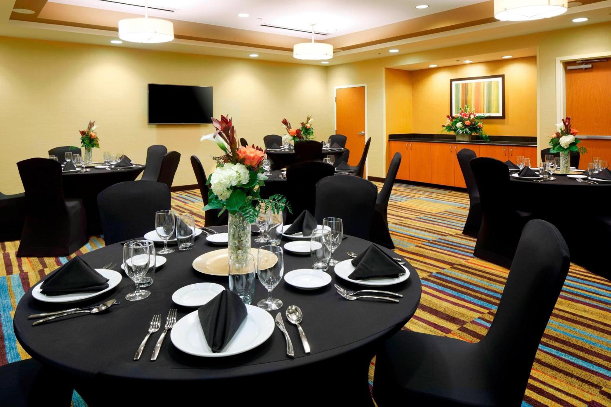 Fairfield Inn & Suites By Marriott Cumberland Extérieur photo